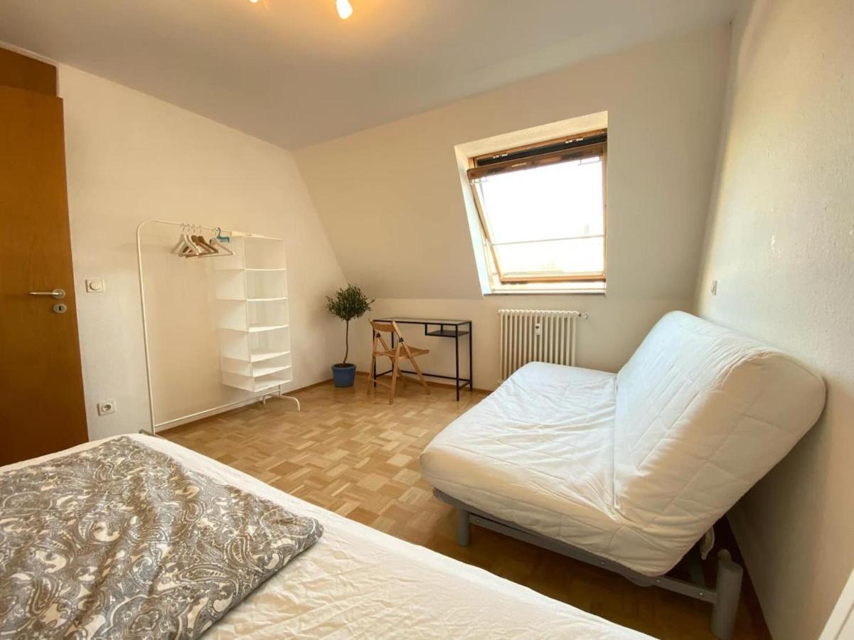 Loft + Balkon In Historischem Altbau Am Marktplatz Chemnitz Esterno foto