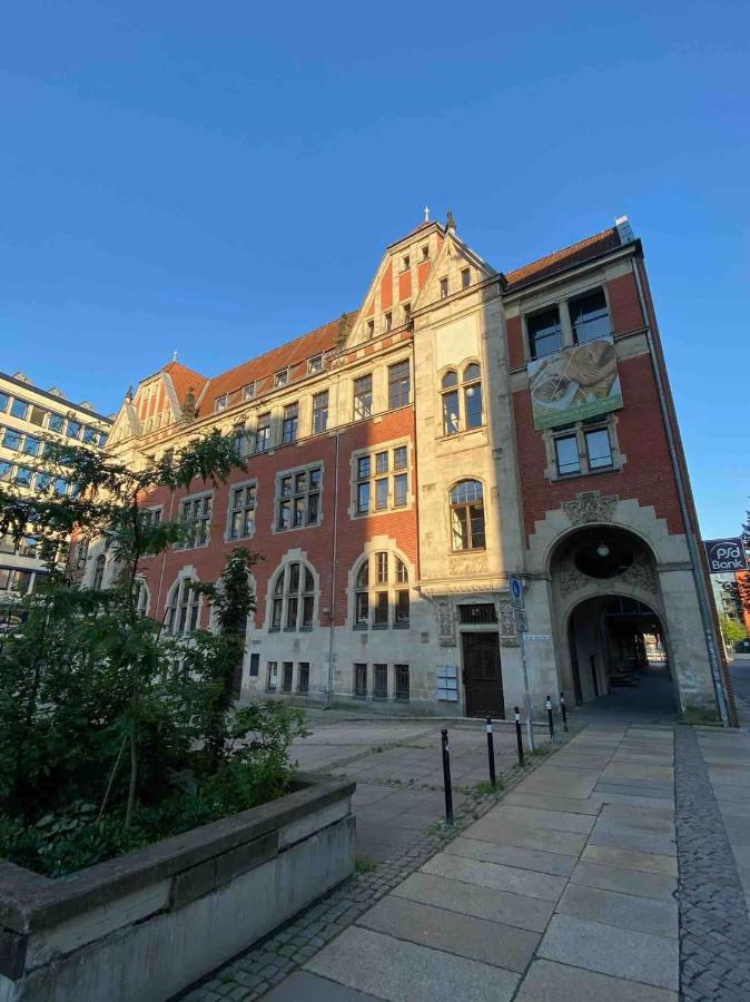 Loft + Balkon In Historischem Altbau Am Marktplatz Chemnitz Esterno foto